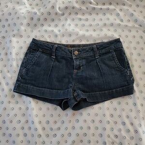 JEAN SHORTS SIZE 3